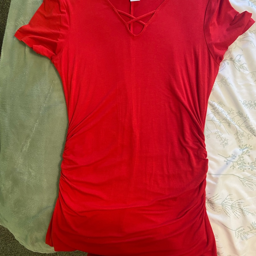Elegant Red Maxi Dress - Picture 4 of 5